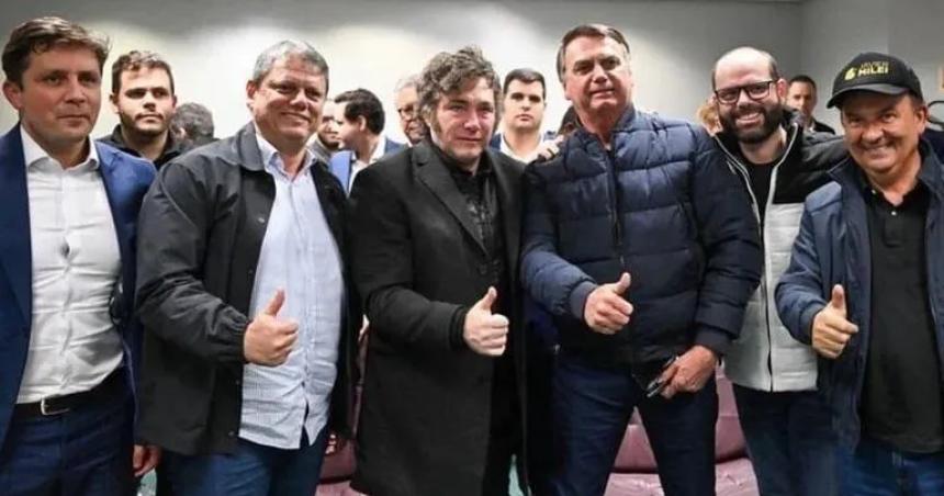 Milei se reunioacute con Bolsonaro en la previa al encuentro de liacutederes de derecha