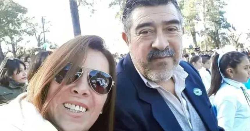 Hallaron imaacutegenes de explotacioacuten sexual infantil en el celular de Carlos Peacuterez el esposo de Caillava