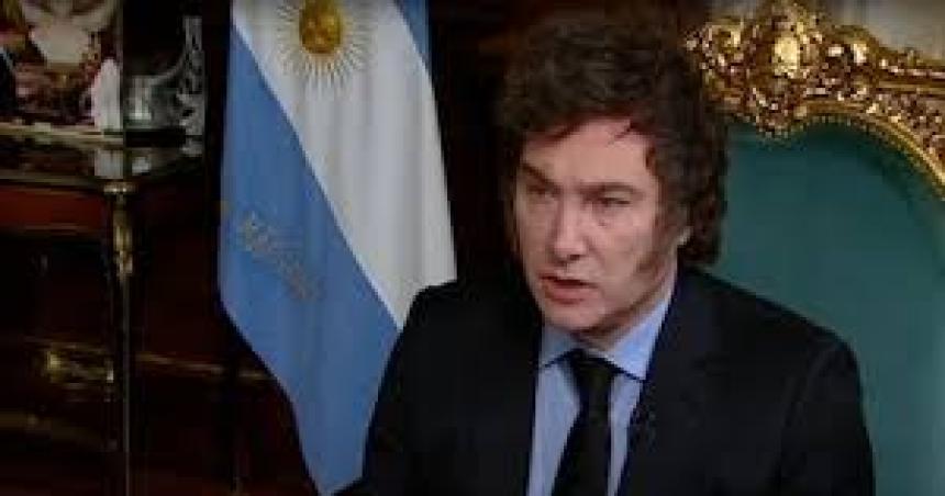 Milei volvioacute a vincular al Banco Macro con Massa y lo acusoacute de intentar desestabilizarlo