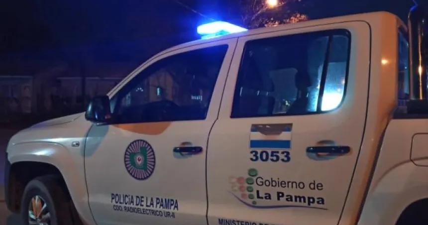 Le quiso robar la moto y le disparoacute en una pierna