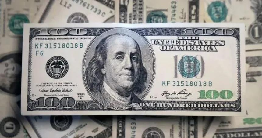 El doacutelar blue llegoacute a los 1500 y marcoacute un nuevo reacutecord