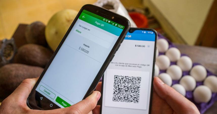 Los pagos con QR ya pueden hacerse desde cualquier aplicacioacuten bancaria o fintech