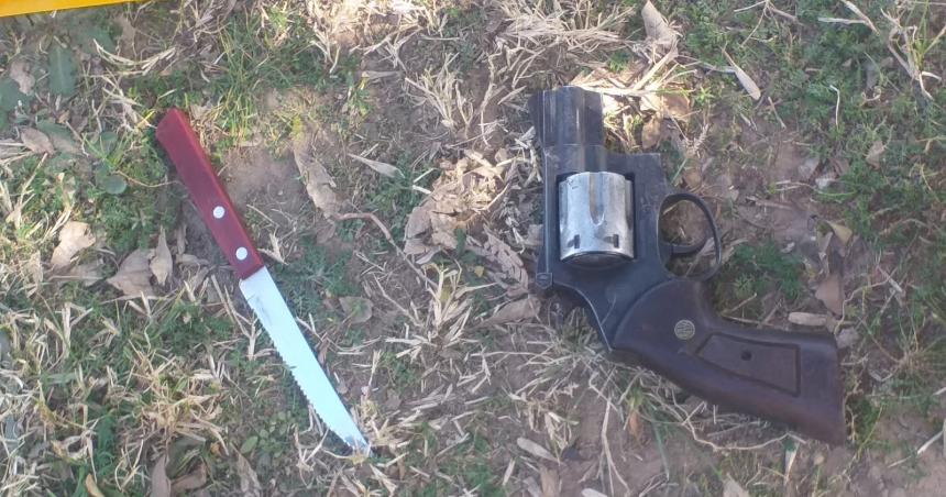 Detienen a dos motociclistas armados tras una persecucioacuten