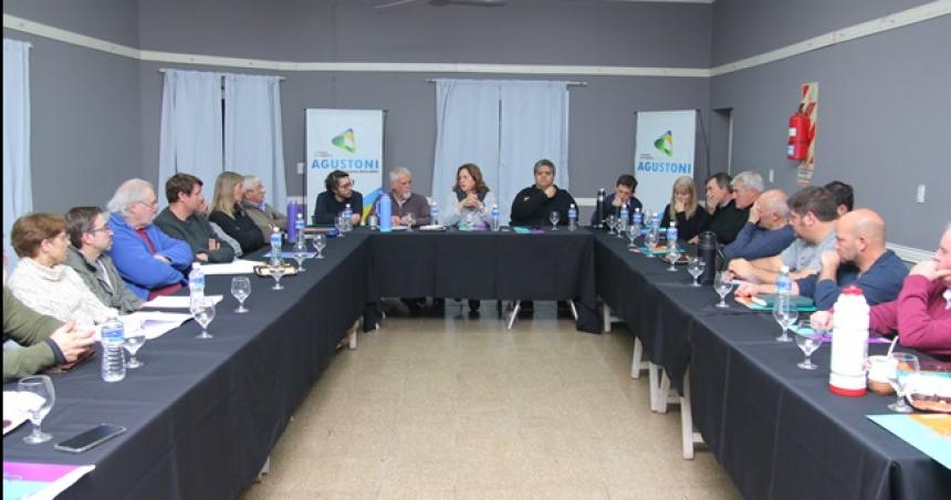 Se reunieron en Agustoni las y los intendentes de la microrregioacuten II