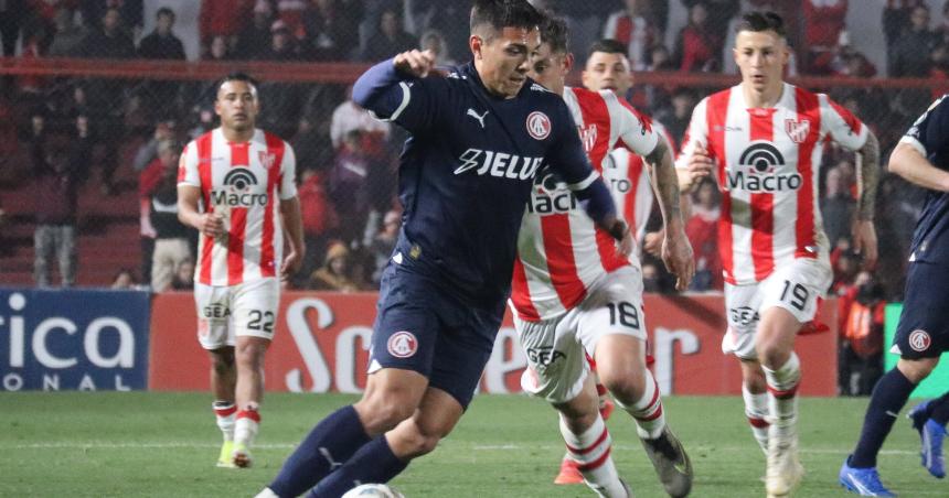 Independiente tropezoacute con Instituto
