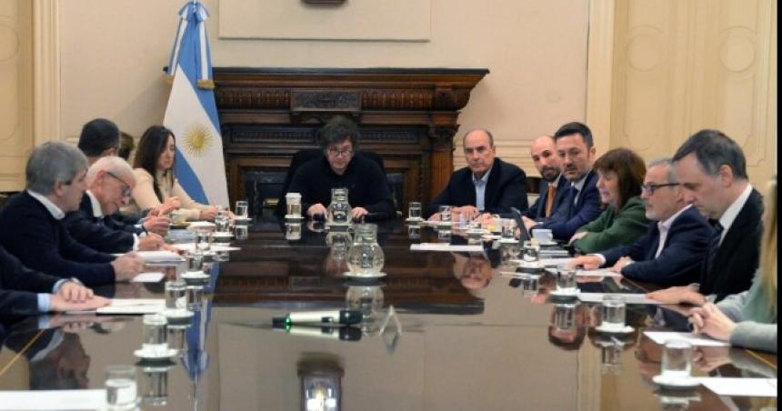 El Gobierno prepara la venta de empresas terrenos y edificios puacuteblicos