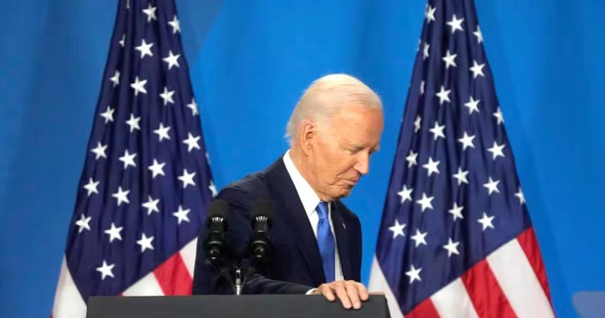 Joe Biden anuncioacute que baja su candidatura a la reeleccioacuten y apoyoacute a Kamala Harris