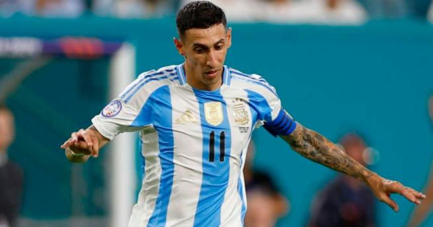 El presidente de Rosario Central reveloacute la razoacuten por la que no se dio el regreso de Di Mariacutea