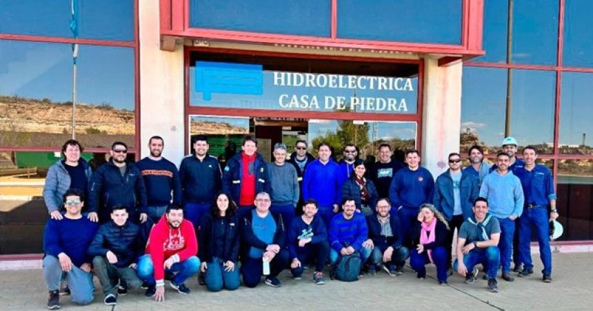 Trabajadores de cooperativas eleacutectricas obtuvieron tecnicatura