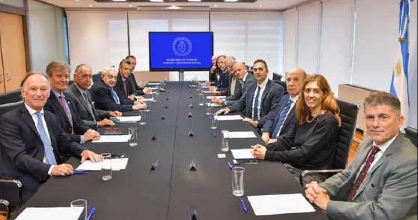 Trabajo oficializoacute la mesa tripartita entre el sindicalismo el empresariado y el Poder Ejecutivo