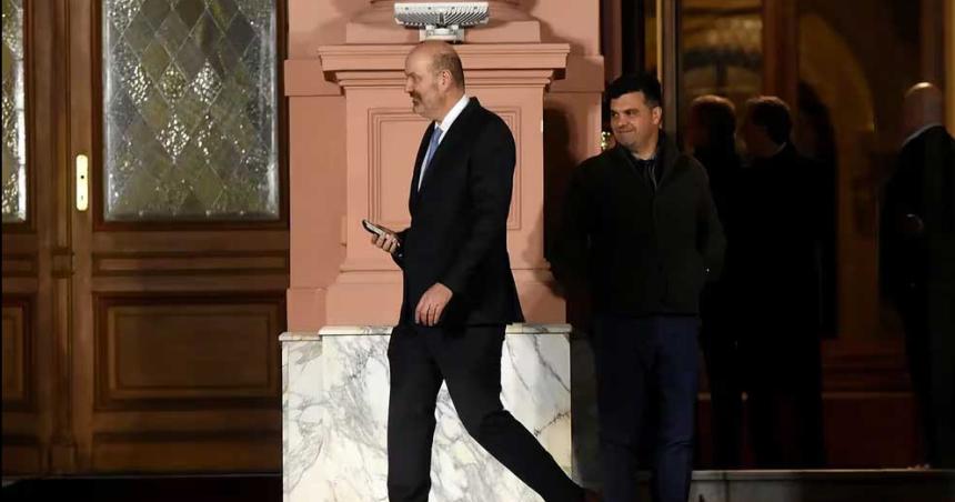 El Gobierno prepara el cierre de decenas de organismos puacuteblicos por decreto