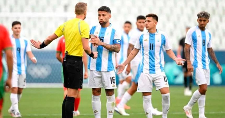 La FIFA abrioacute una investigacioacuten por los incidentes del partido de Argentina ante Marruecos en Pariacutes 2024