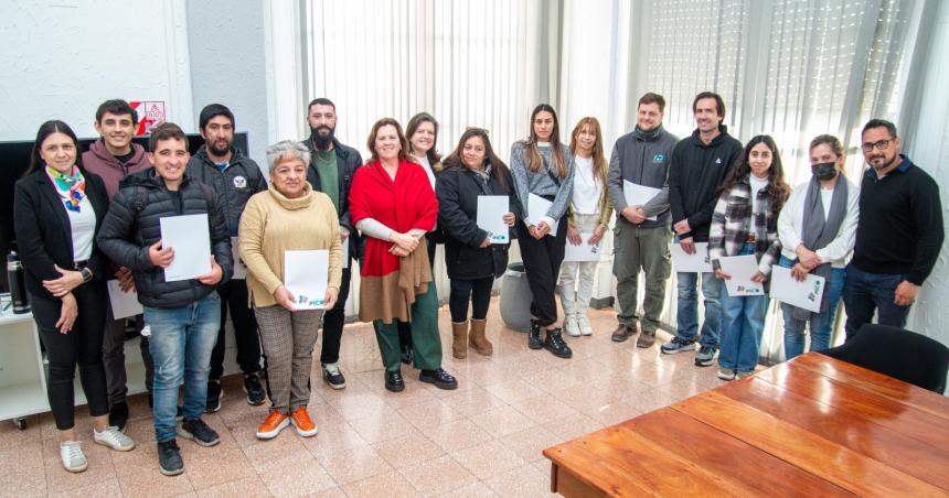 Entregaron creacuteditos por diez millones de pesos a emprendedores piquenses