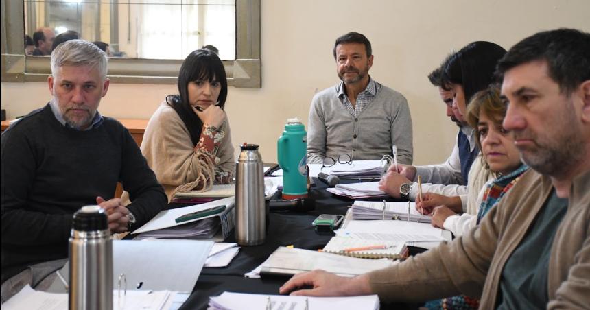 Comisiones del Concejo- informes ruidos molestos y criacuteticas a Nacioacuten