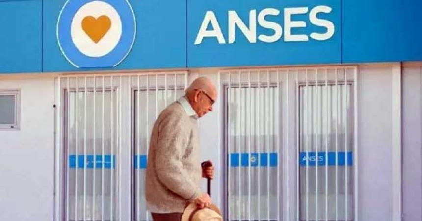 El Gobierno confirmoacute aumento de 458-en-porciento- de las jubilaciones y un bono de 70000