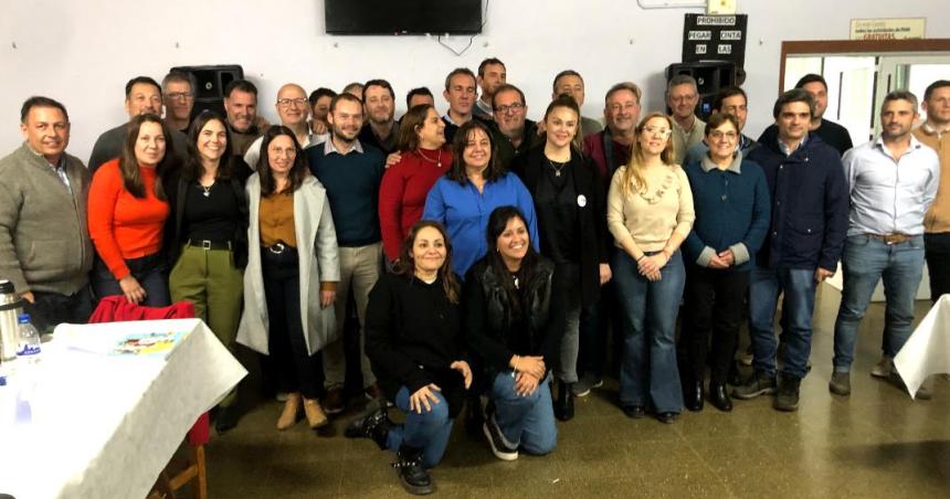 Intendentes y diputados limaron asperezas y acordaron reuniones perioacutedicas
