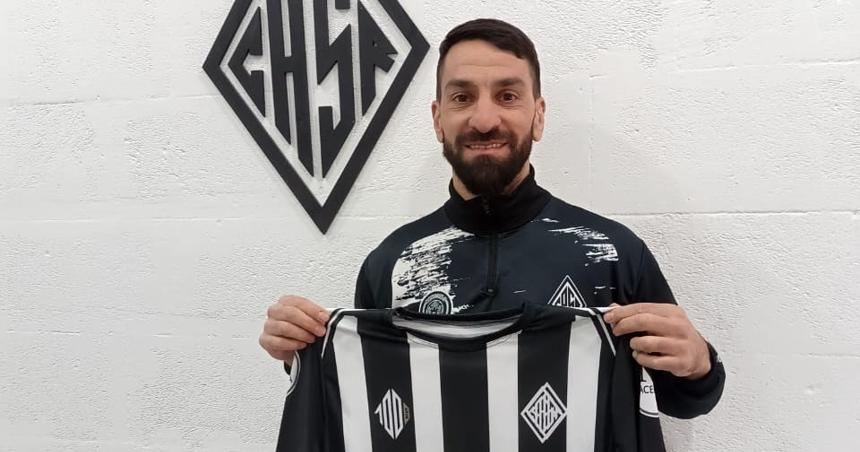 Santa Rosa sumoacute a Ceacutesar Paolo Cocchi