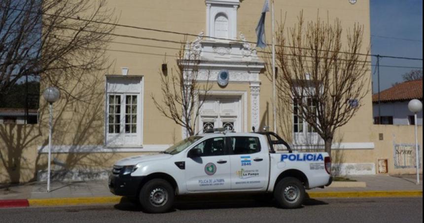 Joven hirioacute a su padrastro con un cuchillo en Luiggi