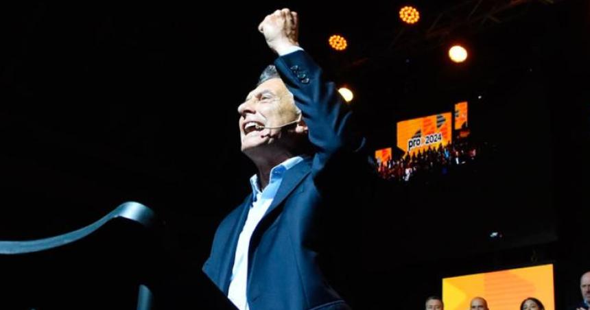 En el relanzamiento de Pro Mauricio Macri cuestionoacute el entorno de Milei pero elogioacute el rumbo econoacutemico