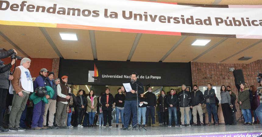 Docencia universitaria rechaza cierre de paritaria y aumentos unilaterales