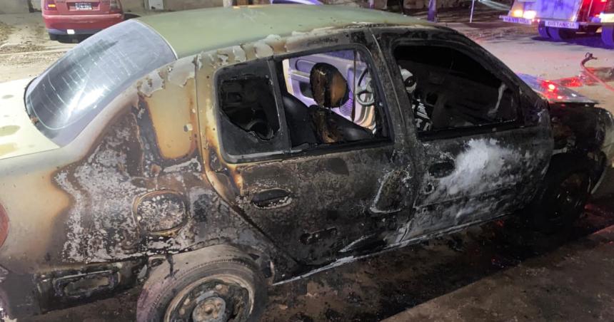Ardioacute un auto en el Plan 5000