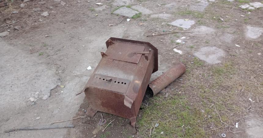 En medio de un robo un policiacutea atacado con un cuchillo en la zona norte de Santa Rosa