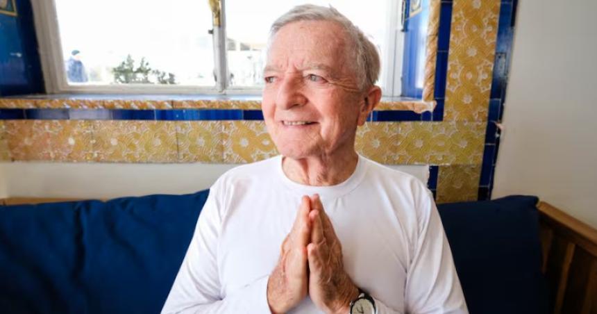 Es argentino y en sus viajes a Nepal descubrioacute que el secreto para vivir en el ahora estaacute en la no meditacioacuten