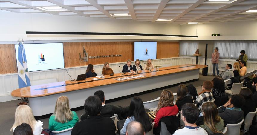 Jornadas de articulacioacuten entre la educacioacuten secundaria y superior