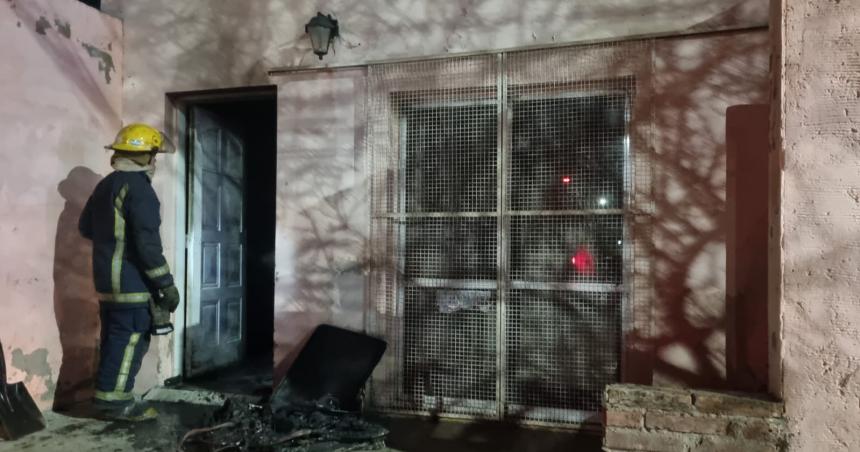 Dejoacute un TV al lado de un calefactor y provocoacute un incendio
