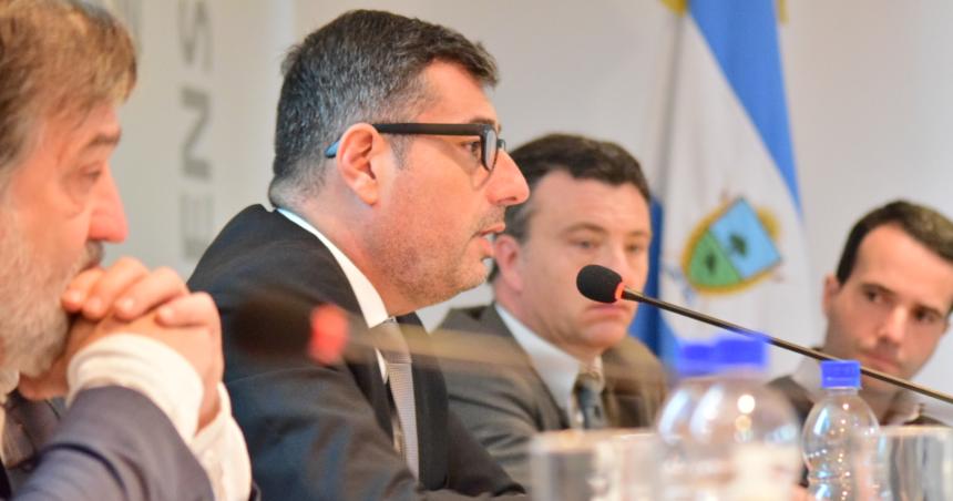 Aporte solidario- Iviglia cree que todos los bancos podriacutean absorber la aliacutecuota