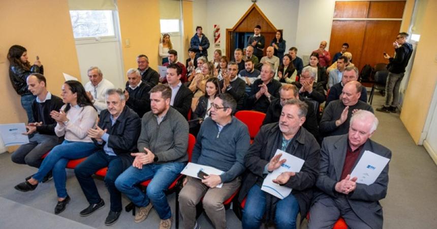 Firmaron convenio para mejoras habitacionales en 35 localidades