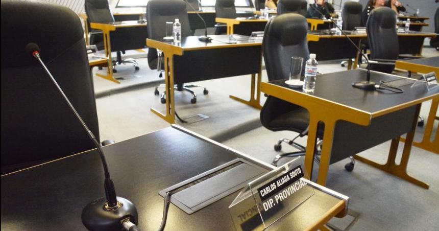 Otra sesioacuten frustrada en la Legislatura provincial por el aporte solidario