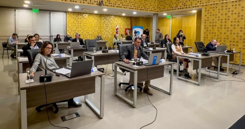 El Concejo de Pico aproboacute aumentos de tasas y servicios concesionados 
