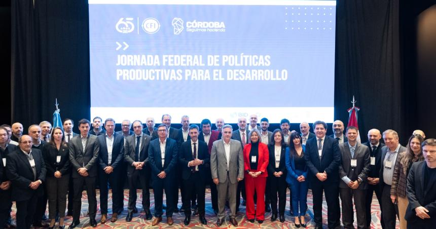 La Pampa instoacute a Nacioacuten a que revierta el desfinanciamiento de las provincias