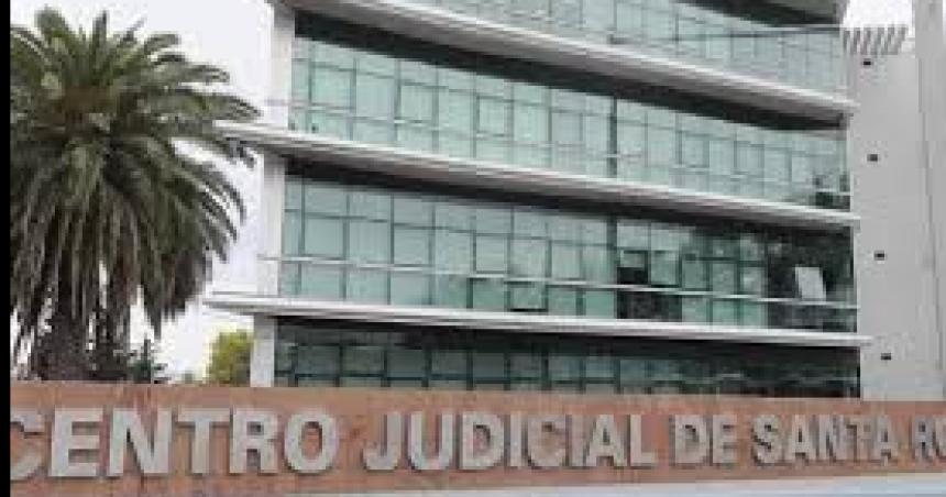 Un hombre condenado a siete meses de prisioacuten efectiva por violencia de geacutenero