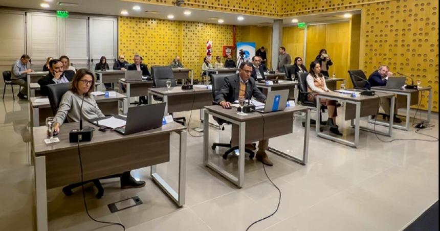 Aumento de tasas en Pico- criacuteticas reclamos chicanas y un nuevo golpe al bolsillo