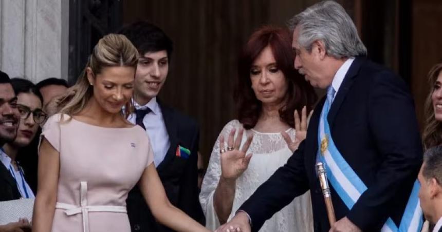 La conmocioacuten por la denuncia contra Alberto Fernaacutendez mezcla tres componentes diferentes y graves- el penal el eacutetico y el poliacutetico