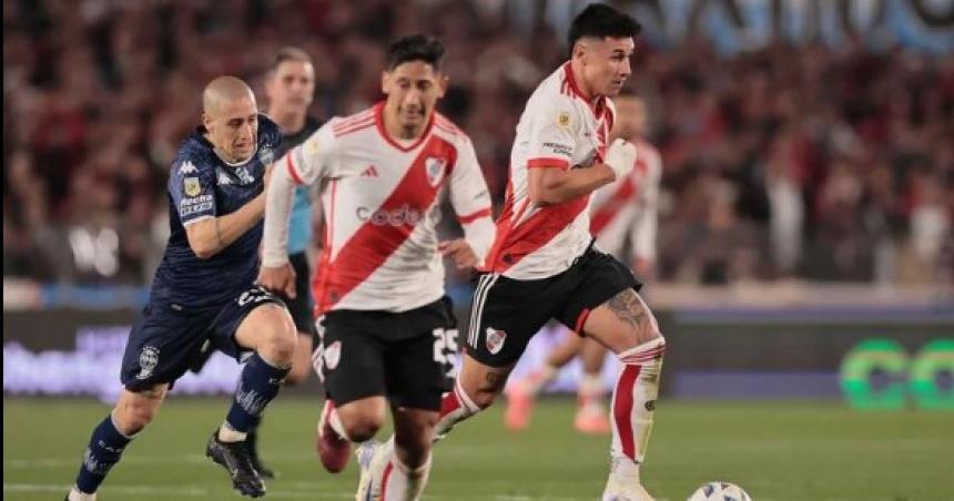 Marcelo Gallardo inicioacute su segundo ciclo en River Plate con un empate 1-1 ante el liacuteder Huracaacuten