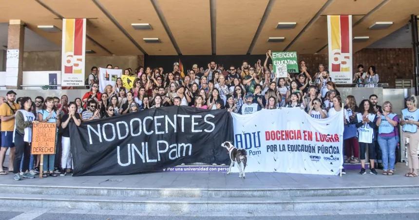 Con alto acatamiento se cumple el paro de los docentes universitarios