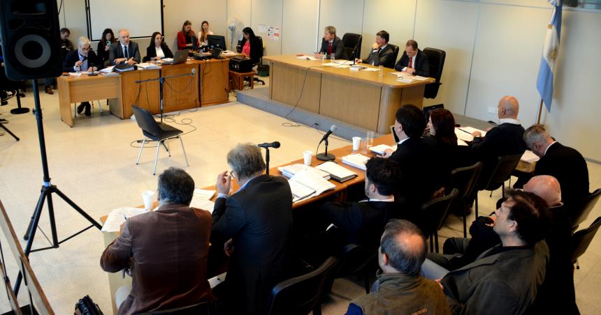 Certificados truchos- Rigutto y los demaacutes acusados negaron los hechos