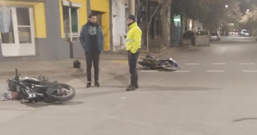 Chocaron dos motos en pleno centro santarrosentildeo