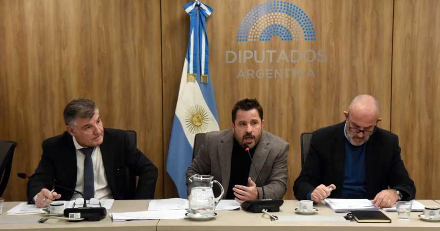Fuerte tensioacuten en la apertura del debate de democratizacioacuten sindical en Diputados