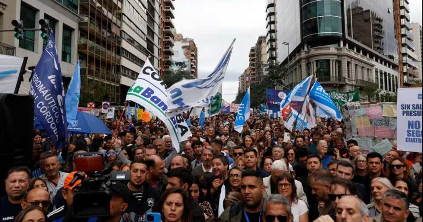 Los gremios docentes universitarios anunciaron un nuevo paro
