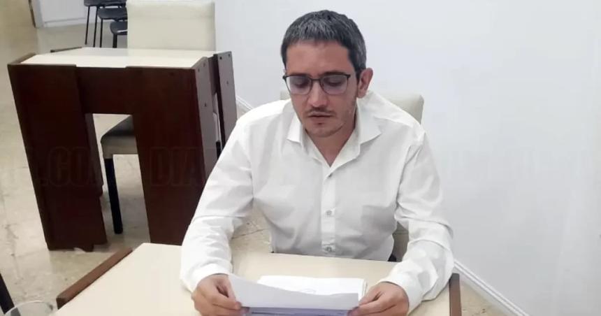 Castex- cruce entre funcionaria y concejal por el reparto de boletas municipales