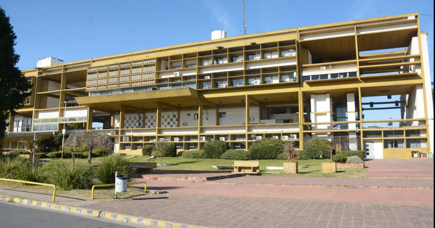 El gobierno provincial incrementa el Presupuesto para pagar salarios y financiar obras