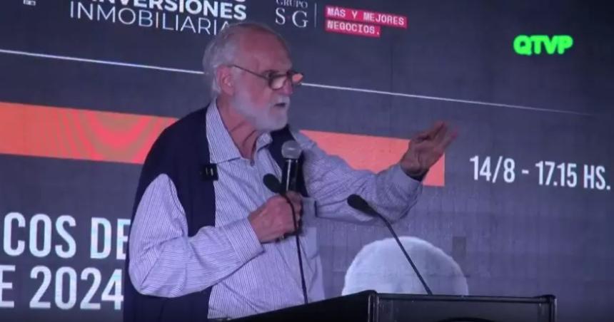 Uno de los economistas amigos de Javier Milei asegura que hay buenas razones para no blanquear