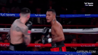 Un argentino se coronoacute campeoacuten tras ser noqueado despueacutes de la campana