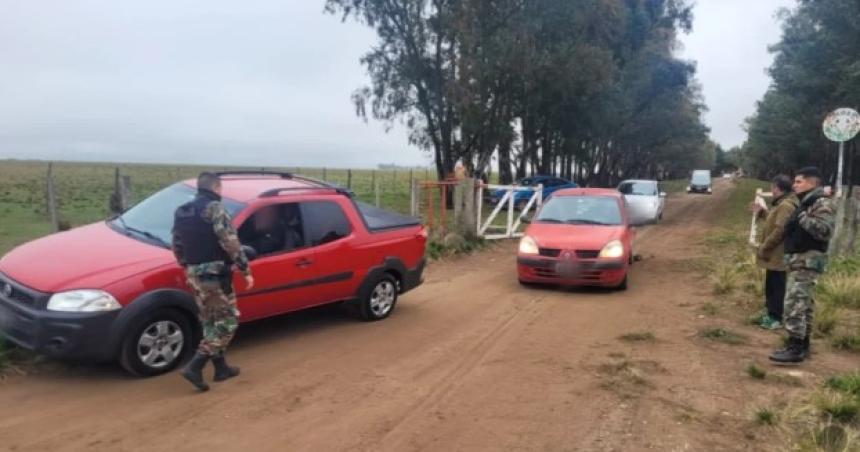Desbaratan una fiesta clandestina en un campo cerca de Bahiacutea