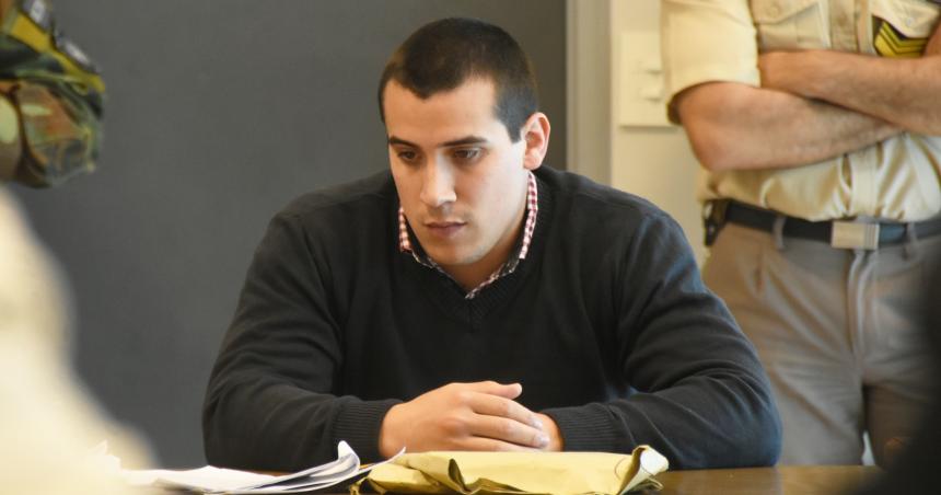 Otorgaron la libertad condicional al policiacutea que matoacute a un cazador