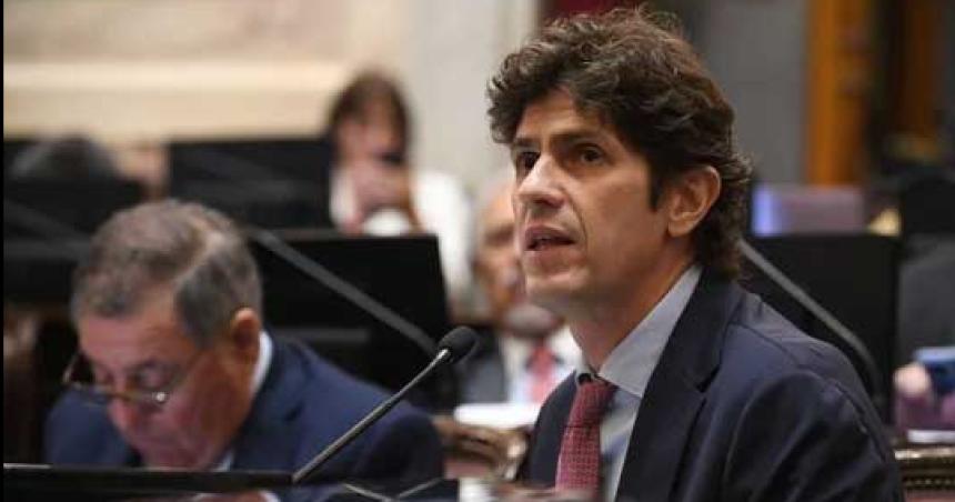Con apoyo del kirchnerismo Lousteau se quedoacute con la presidencia de la bicameral de Inteligencia